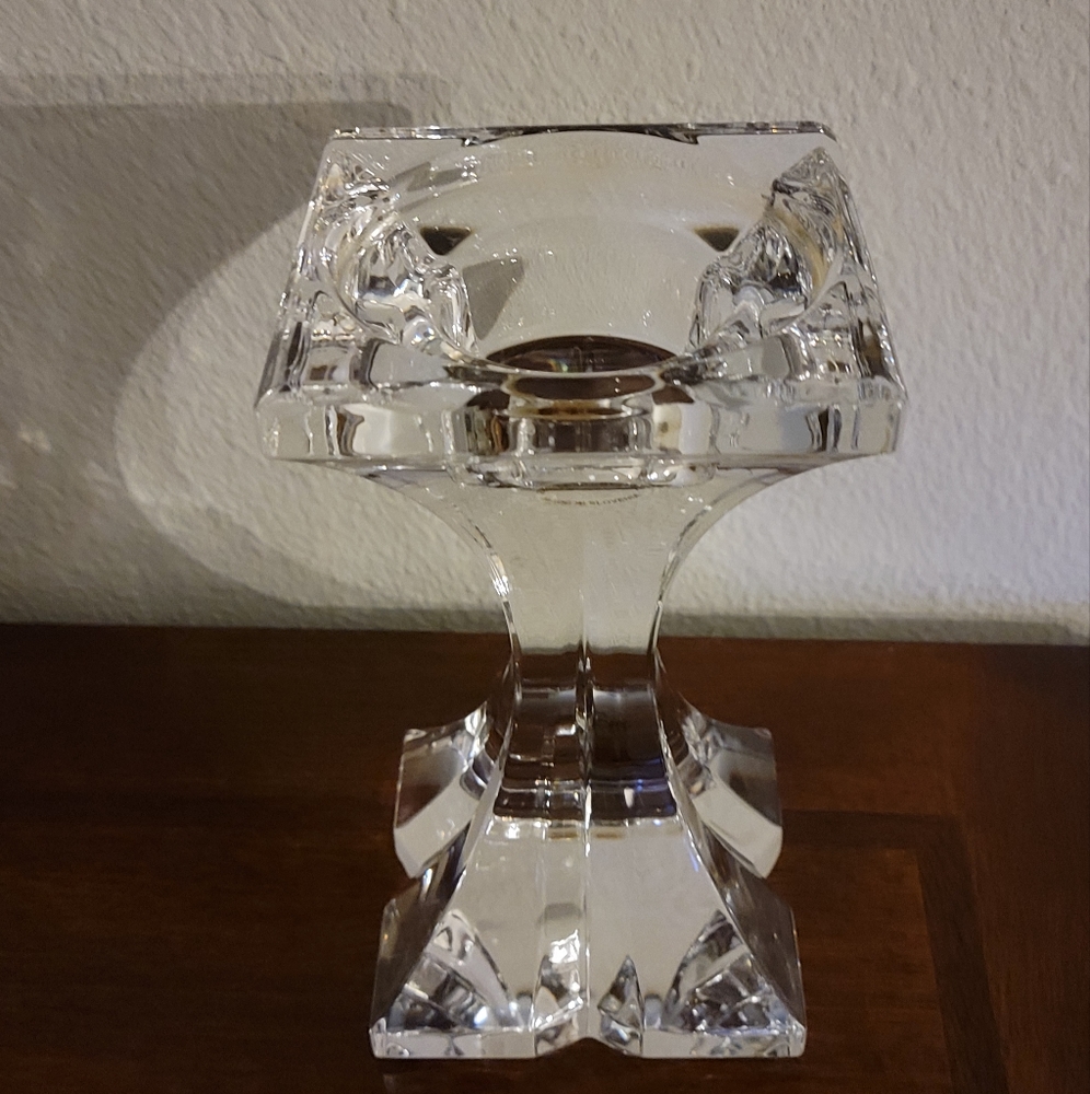 MADE IN SLOVENIA 24% LED CRYSTAL CANDLE HOLDER.